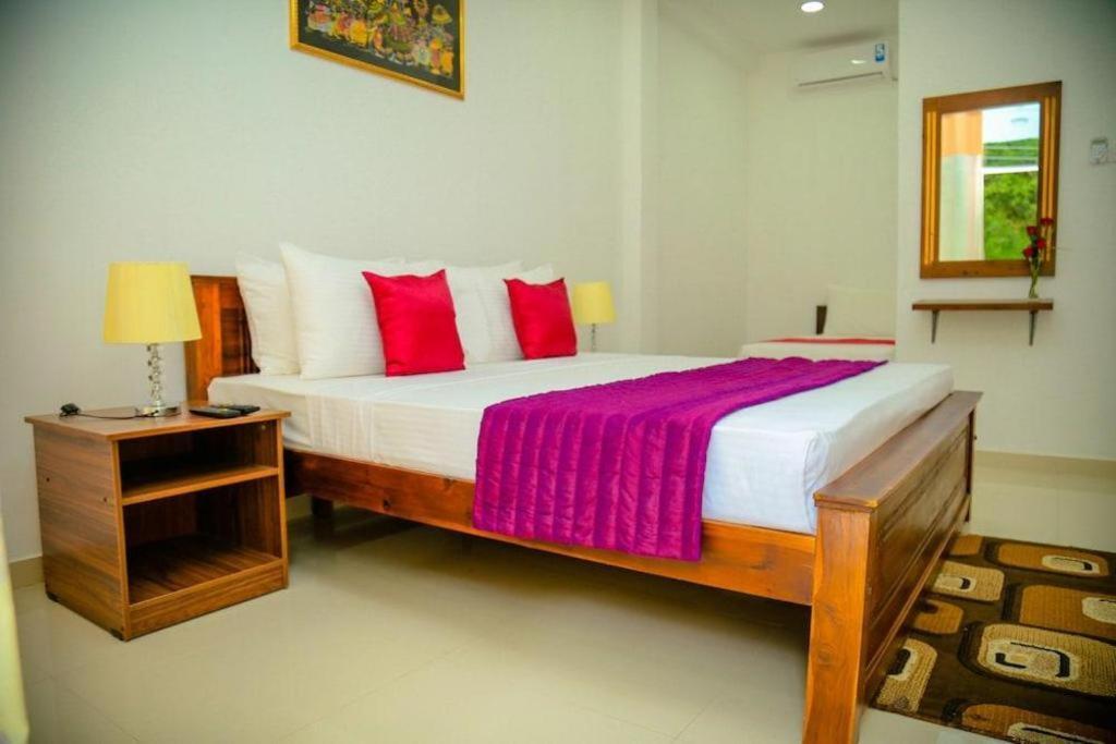 קנדי Nelinsa Residence מראה חיצוני תמונה